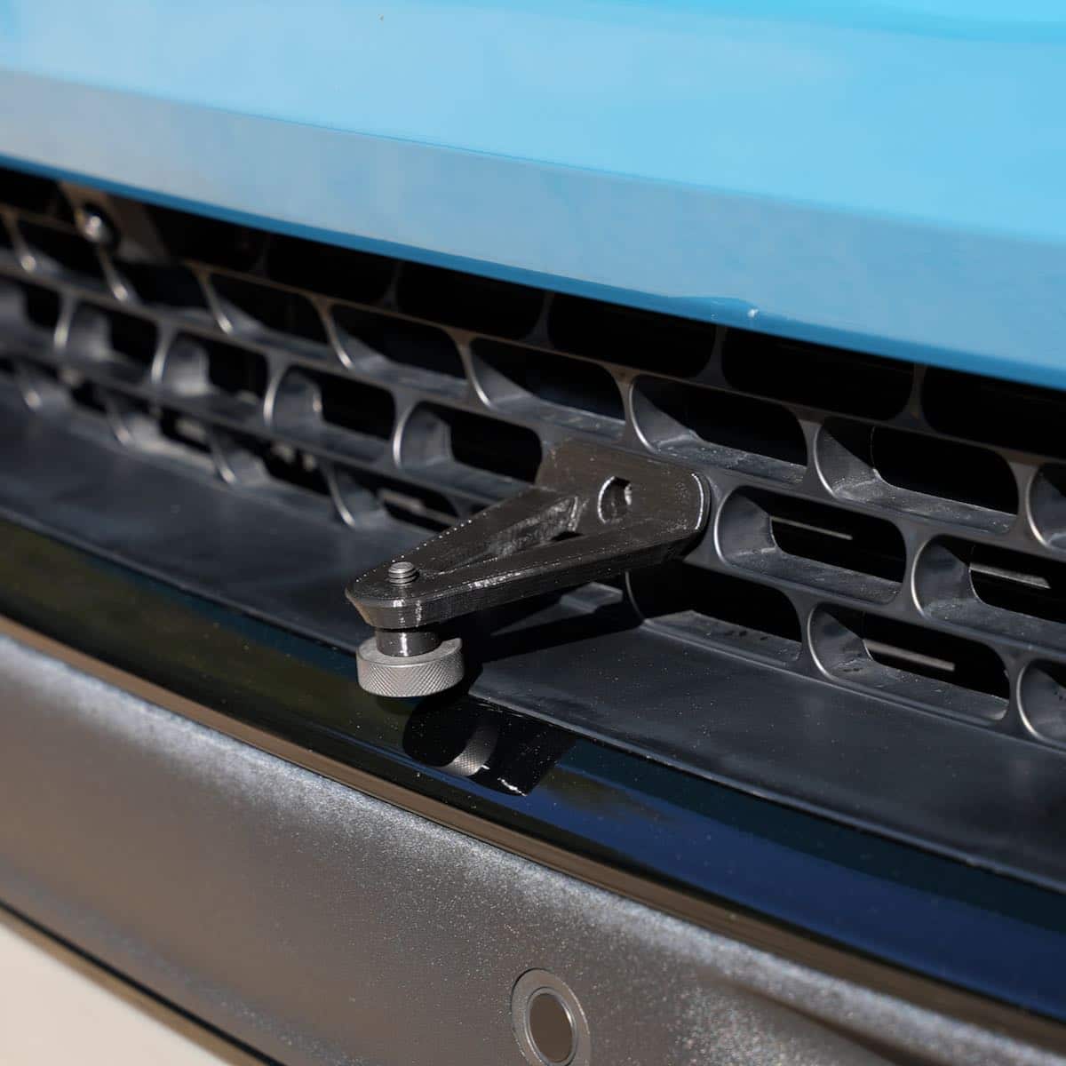 No-Drill Front Bumper 1/4"-20 Accessory Mount for Rivian R1T & R1S