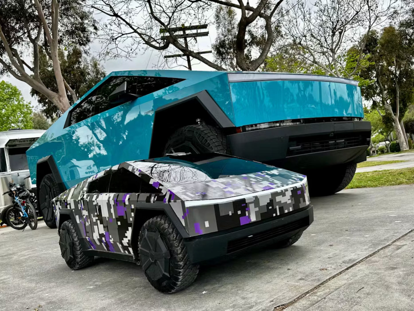 Full Vinyl Wrap Cybertruck for Kids compatible with Tesla Cybertruck